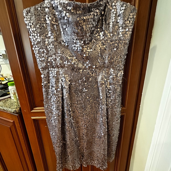 BCBG Max Azria Sequin strapless dress size 8 in lilac mist - Picture 6 of 7